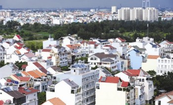 Nhà ở bình dân, cuộc đua mới của giới địa ốc